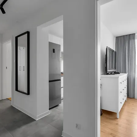 Saska Kepa - 54m2, Two Bedrooms - By Rentujemy Apartamento
