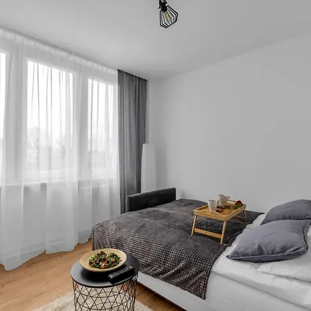아파트 Saska Kepa - 54m2, Two Bedrooms - By Rentujemy