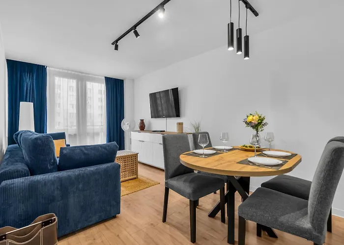 Saska Kepa - 54m2, Two Bedrooms - By Rentujemy Апартаменты *