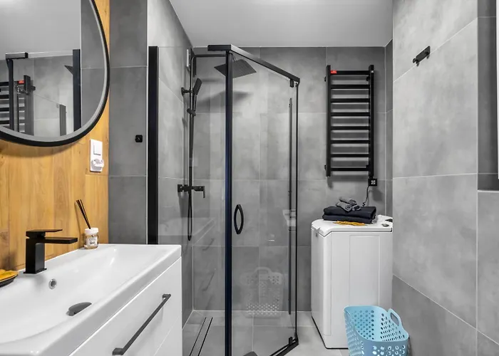 Saska Kepa - 54m2, Two Bedrooms - By Rentujemy Апартаменты *