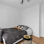 Saska Kepa - 54m2, Two Bedrooms - By Rentujemy شقة *